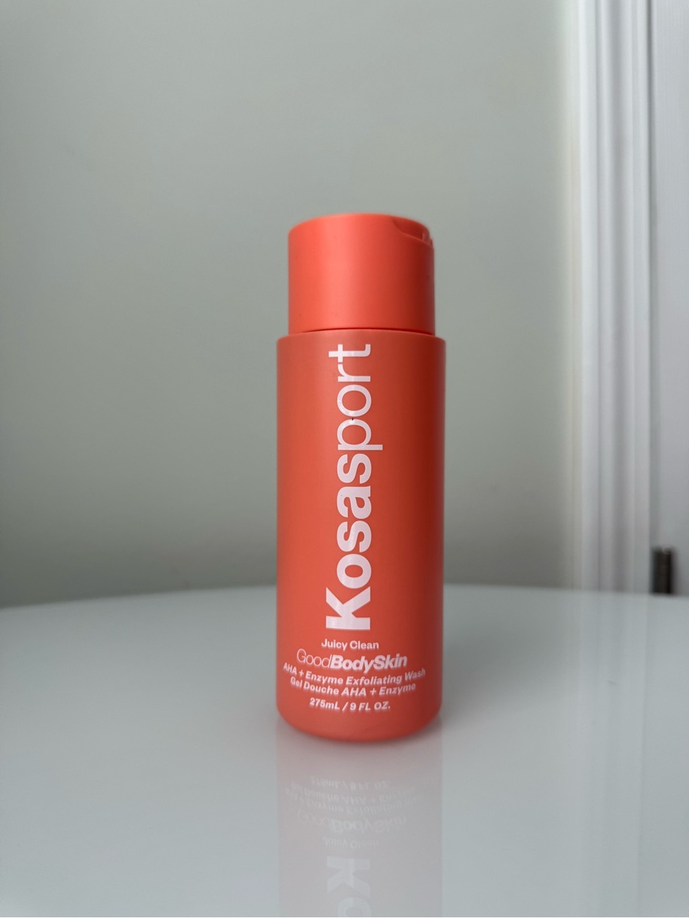 Kosasport AHA Enzyme Exfoliating Body Wash Kosas Coral Orange / Pink Gel 9oz
